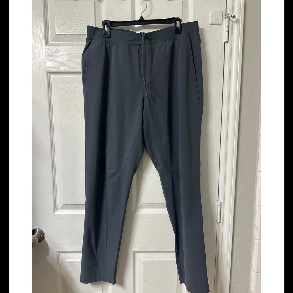 lululemon women’s Charcoal Stretch Pants